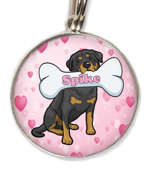 rottweiler-met-naam-been-huisdierpenning-hartjes