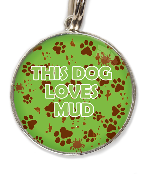 this-dog-loves-mud-huisdierpenning-groen