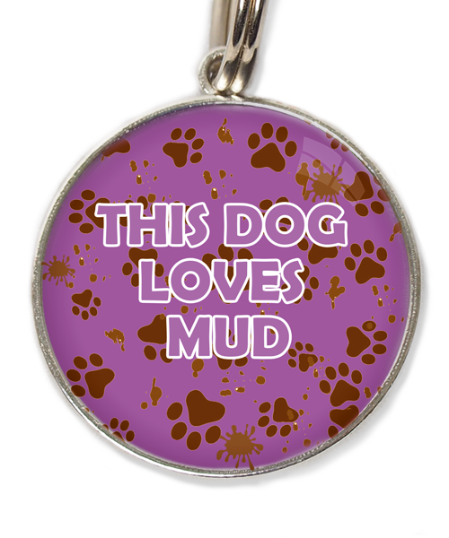 this-dog-loves-mud-huisdierpenning-lilla