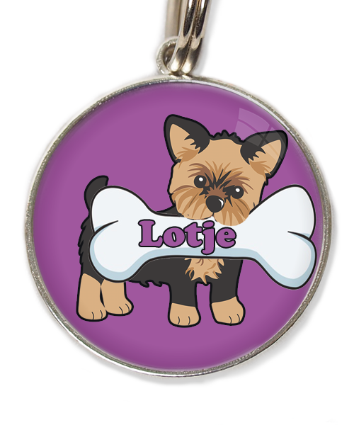 yorkshire-terrier-kort-haar-bruin-zwart-met-naam-been-huisdierpenning-lilla