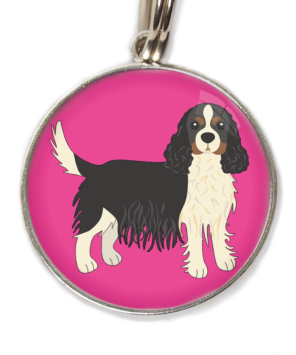 cavalier-king-charles-wit-zwart-huisdierpenning-fushia