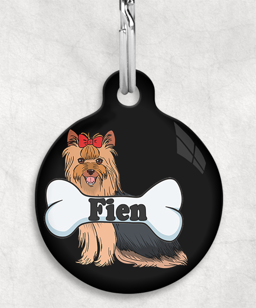 yorshire-terrier-free-pik-zittend-naam-been-huisdierpenning-zwart