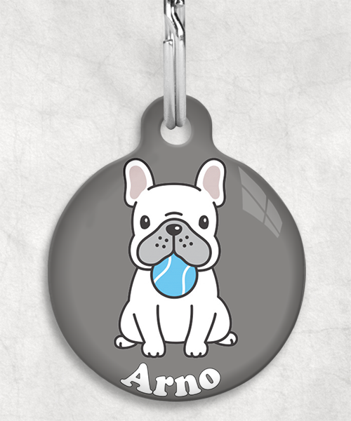 bulldog-met-bal-naam-los-huisdierpenning-lichtgrijs