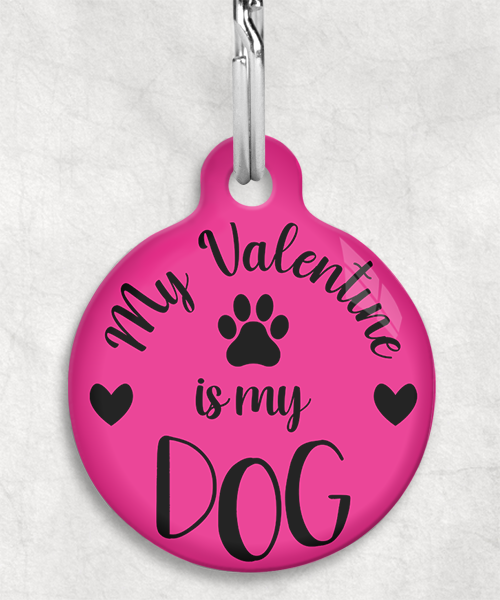 100667-my-valentine-is-my-dog-kleur-achtergrond-huisdierpenning-fushia