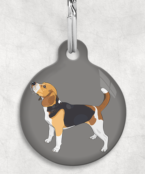 beagle-staand-freepik-zonder-naam-huisdierpenning-lichtgrijs