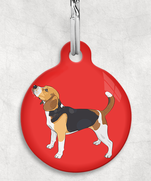 beagle-staand-freepik-zonder-naam-huisdierpenning-rood